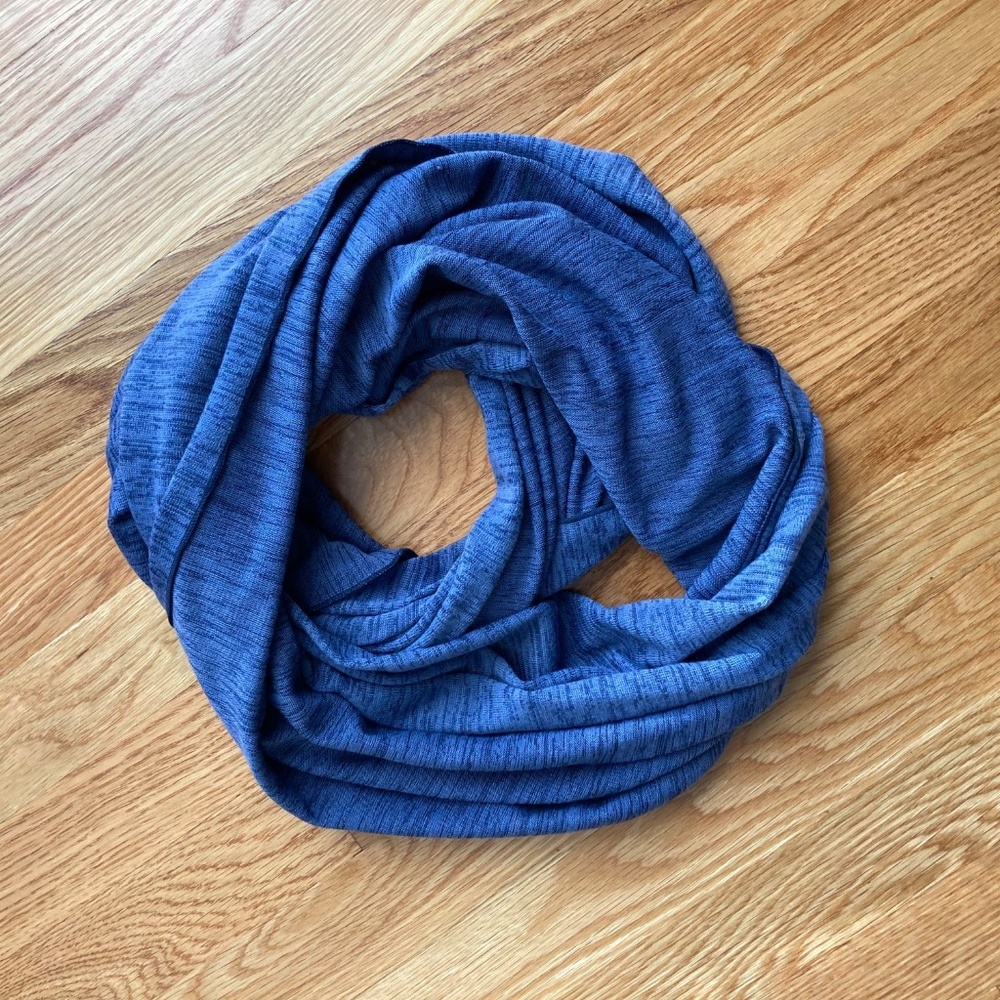 Athleta infiniti scarf